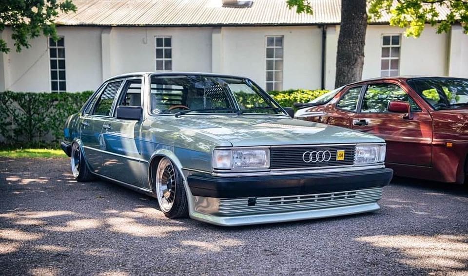 Audi 80