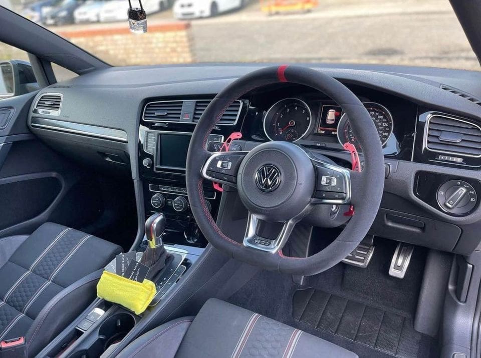 Volkswagen Golf GTI