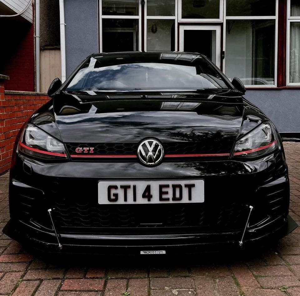 Volkswagen Golf GTI