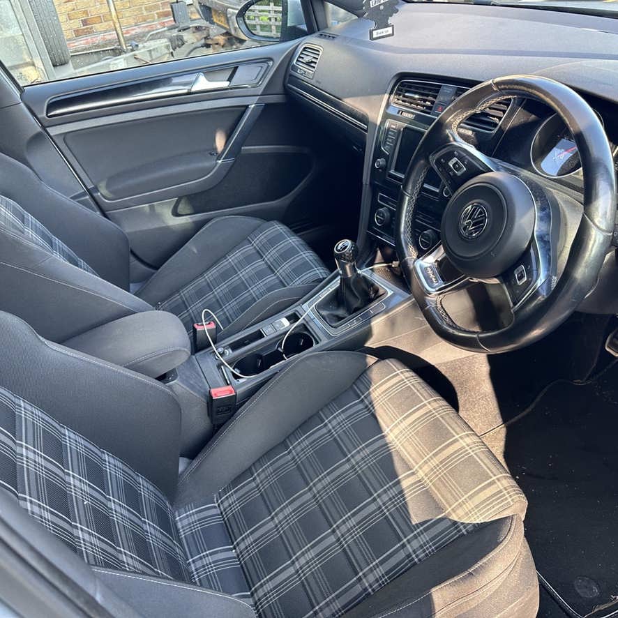 Volkswagen Golf | 180BHP