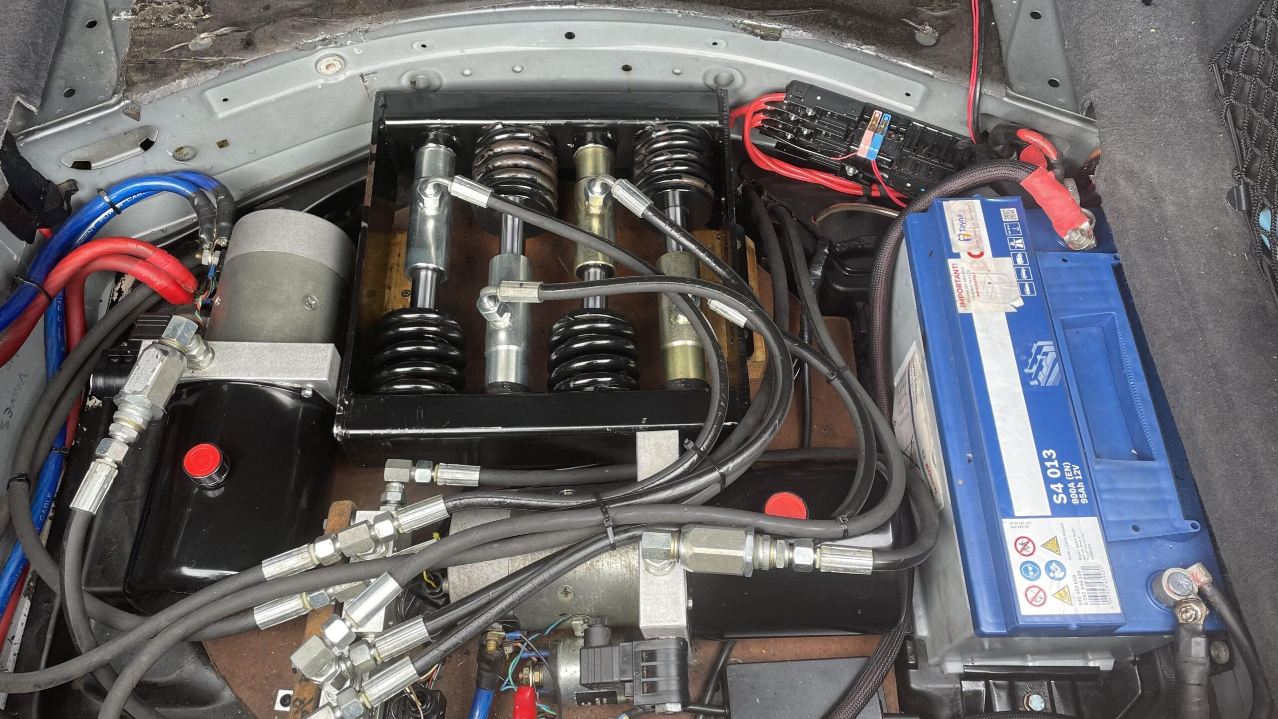 Mercedes CLS show car Mercedes CLS 320 cdi 2005 Remapped by BSR (bobby Singh racing) 280bhp and 750nm (553 ft-lbs)