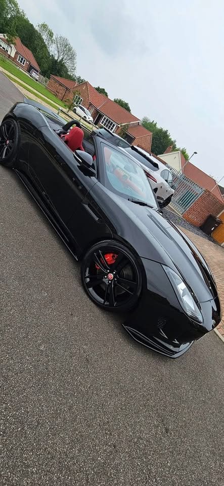 Jaguar F-Type V8 Convertible
