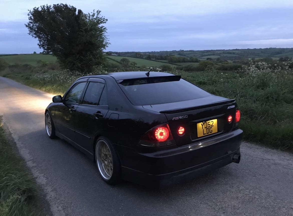 Toyota Altezza RS200 Z Edition – Modified Jap Import