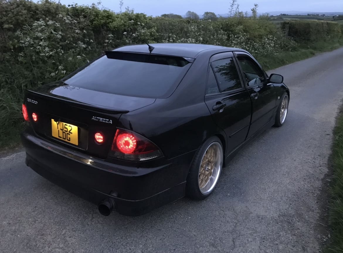 Toyota Altezza RS200 Z Edition – Modified Jap Import