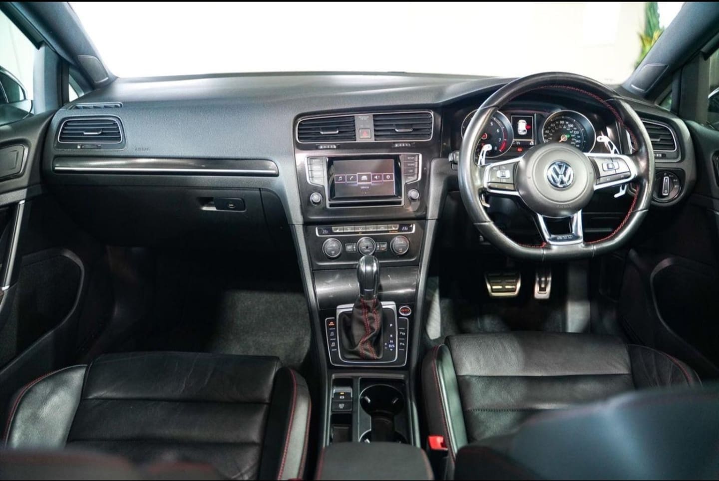 Volkswagen Golf GTI