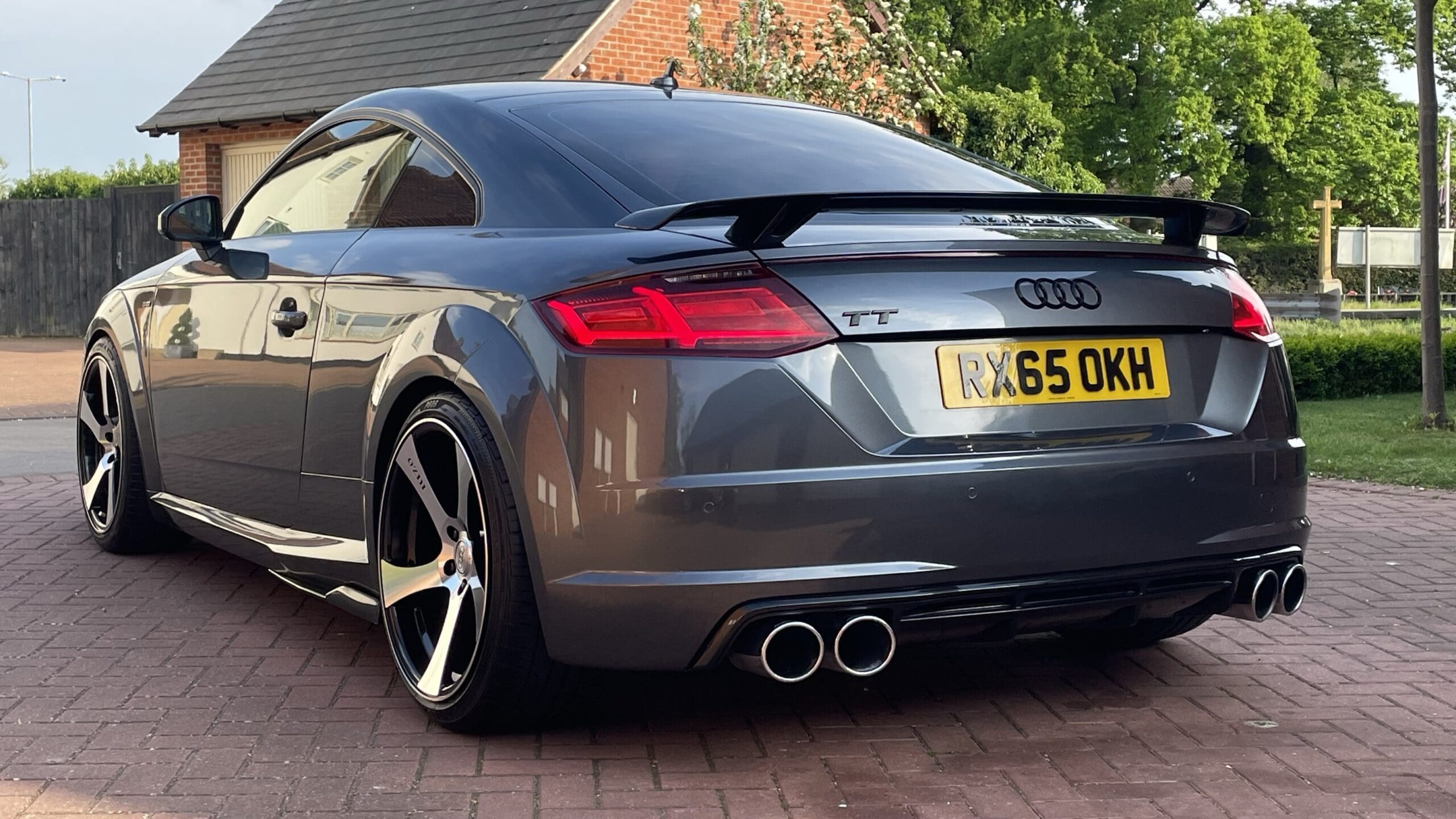 Audi TT S-Line