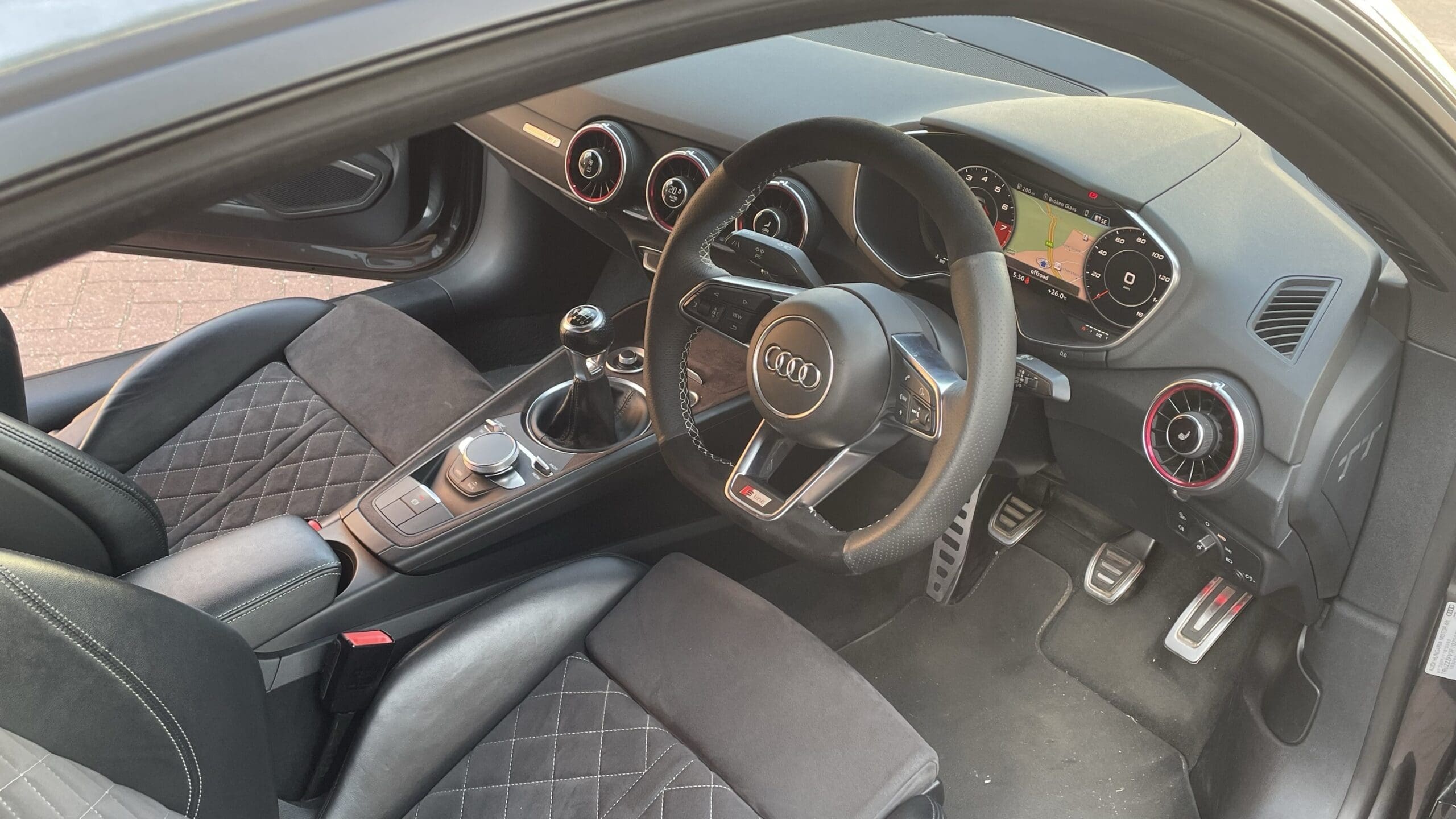 Audi TT S-Line