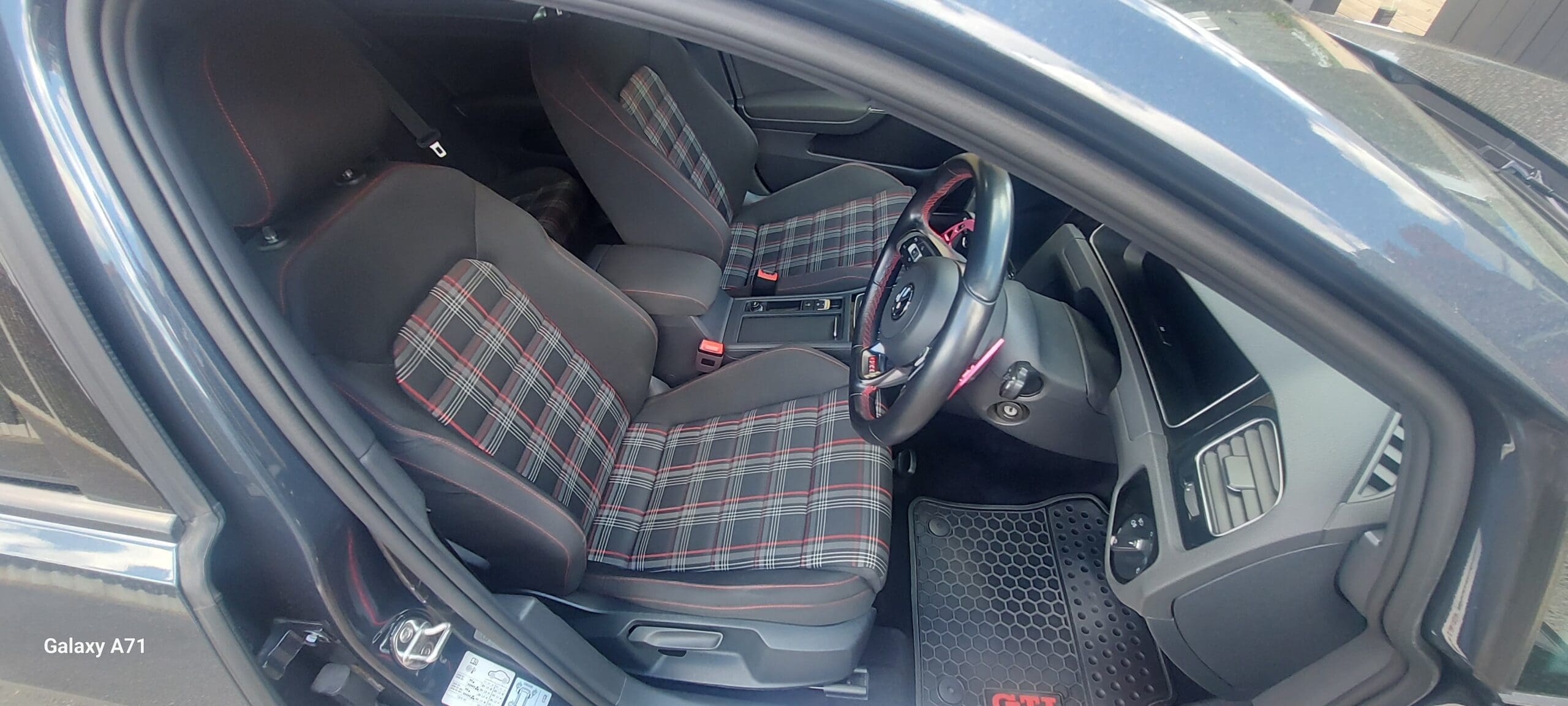 Volkswagen Golf GTI DSG